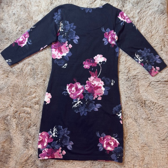 Joules Floral Print 3/4 Sleeve Knit Dress Black with Pink Roses Size‎ 2 - Picture 3 of 9